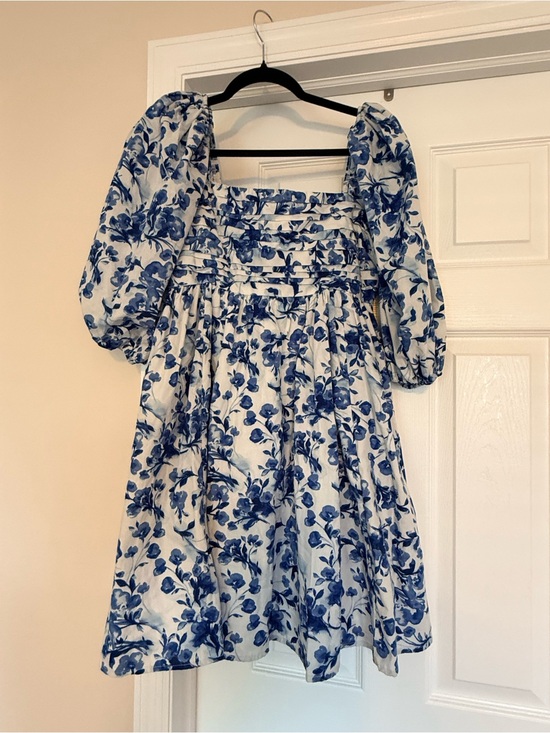 Abercrombie & Fitch Dresses & Skirts - Abercrombie &Fitch Blue Floral Puff-Sleeve Women’s Dress